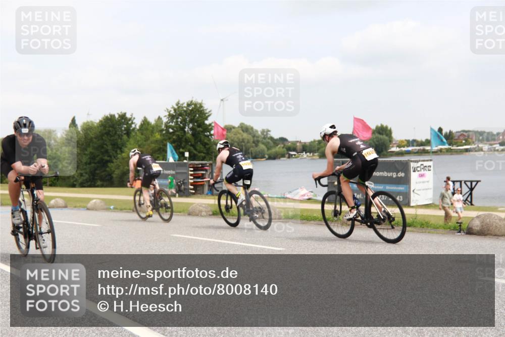 21.06.2025 - 27. Vierlanden-Triathlon H.Heesch http://msf.ph/oto/8008140 15.06.2025 12:14:19 Radfahren 741, 1029, 1031, 1032, 1033 meine-sportfotos.de