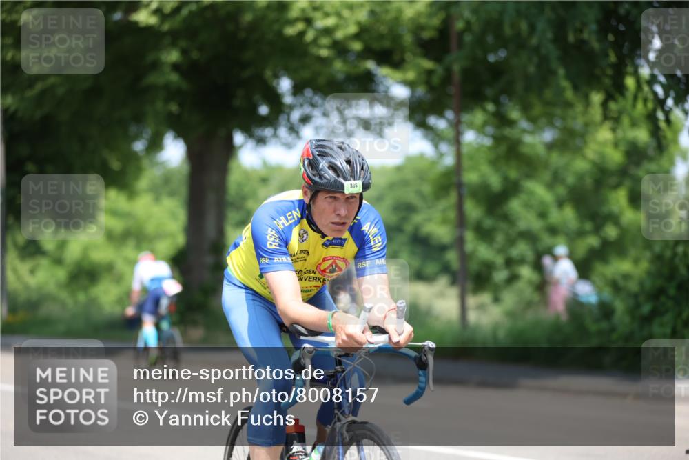 15.06.2025 - 7 Türme Triathlon Yannick Fuchs http://msf.ph/oto/8008157 15.06.2025 12:41:10 Radfahren 214, 336 meine-sportfotos.de