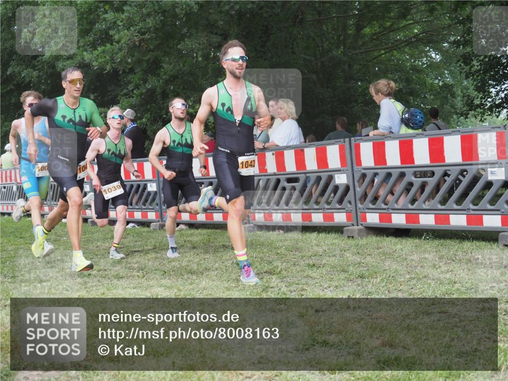 21.06.2025 - 27. Vierlanden-Triathlon KatJ http://msf.ph/oto/8008163 15.06.2025 13:02:15 Ziel 73, 727, 755, 1009, 1039, 1041, 1042, 1043 meine-sportfotos.de