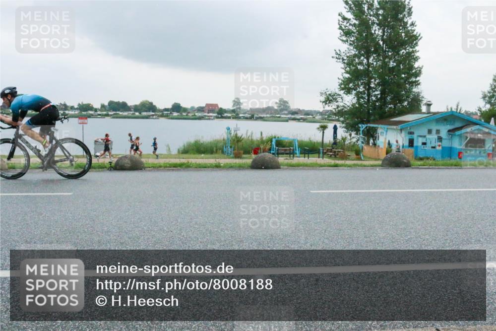 21.06.2025 - 27. Vierlanden-Triathlon H.Heesch http://msf.ph/oto/8008188 15.06.2025 13:26:51 Radfahren 1310 meine-sportfotos.de
