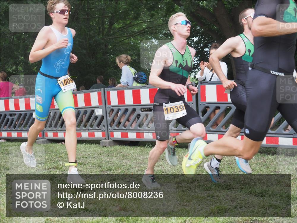 21.06.2025 - 27. Vierlanden-Triathlon KatJ http://msf.ph/oto/8008236 15.06.2025 13:02:16 Ziel 73, 727, 755, 1009, 1039, 1041, 1042, 1043 meine-sportfotos.de