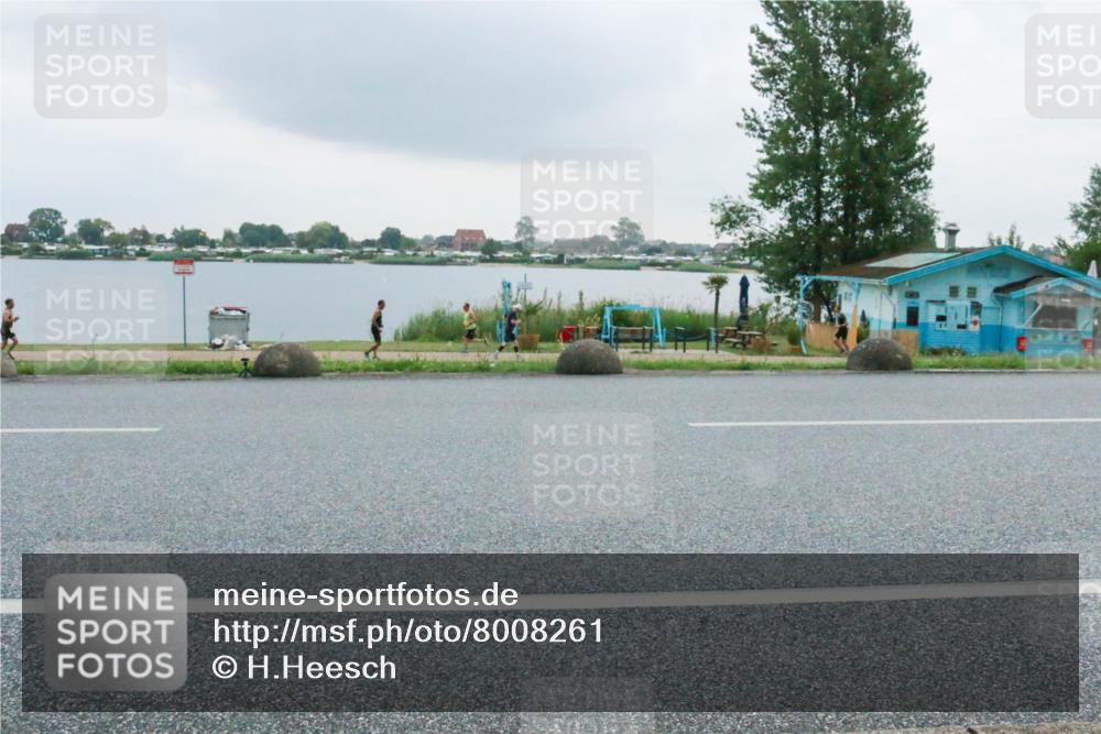21.06.2025 - 27. Vierlanden-Triathlon H.Heesch http://msf.ph/oto/8008261 15.06.2025 13:27:02 Radfahren 1098, 1134, 1140, 1233, 1242, 1273 meine-sportfotos.de