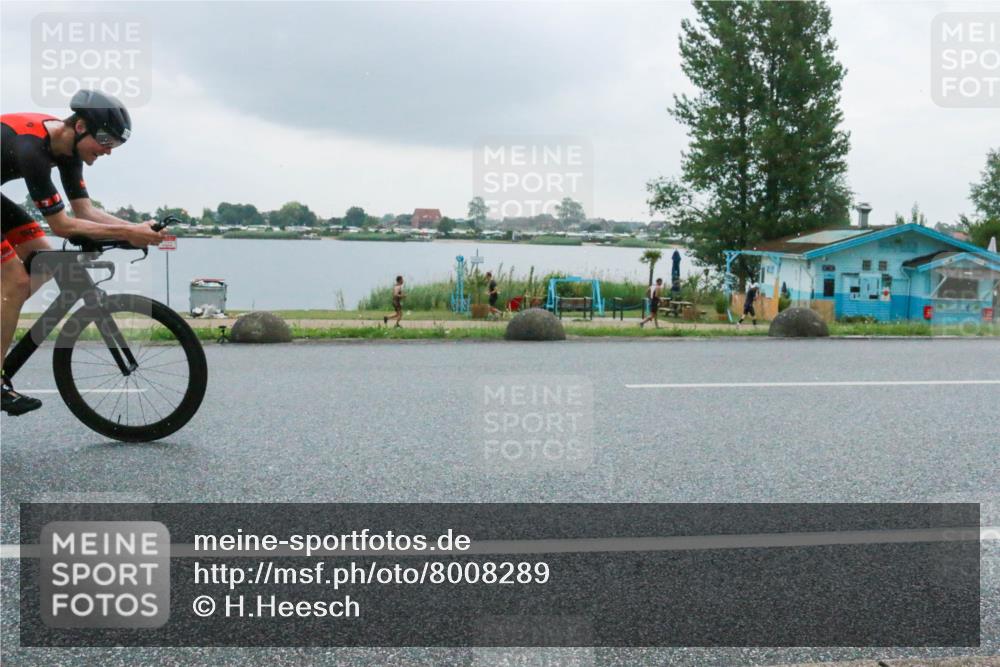 21.06.2025 - 27. Vierlanden-Triathlon H.Heesch http://msf.ph/oto/8008289 15.06.2025 13:27:06 Radfahren 1098, 1134, 1140, 1273 meine-sportfotos.de