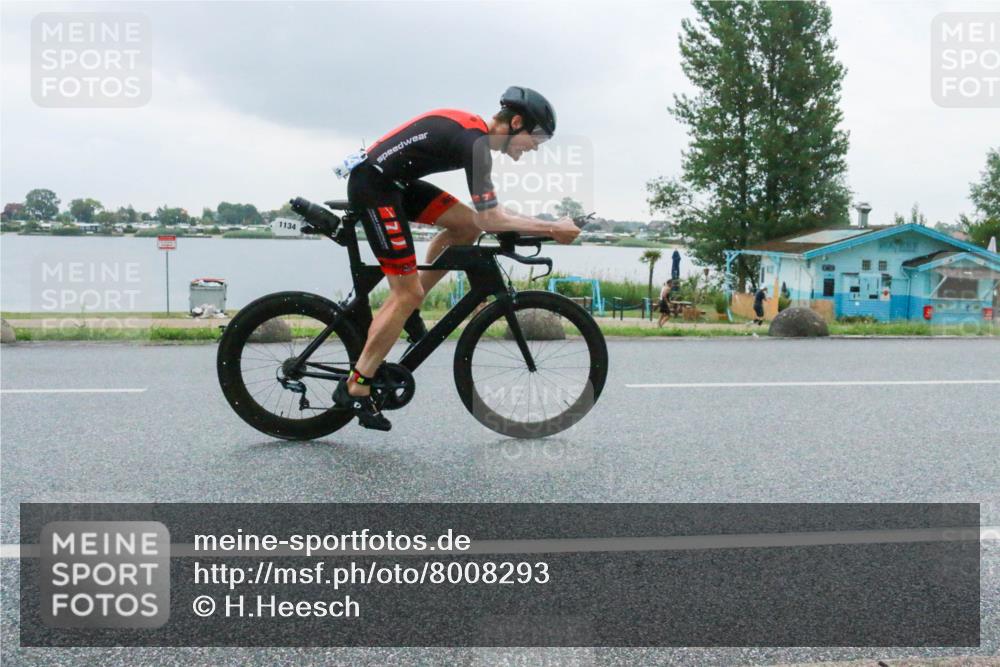 21.06.2025 - 27. Vierlanden-Triathlon H.Heesch http://msf.ph/oto/8008293 15.06.2025 13:27:06 Radfahren 1098, 1134, 1140, 1273 meine-sportfotos.de