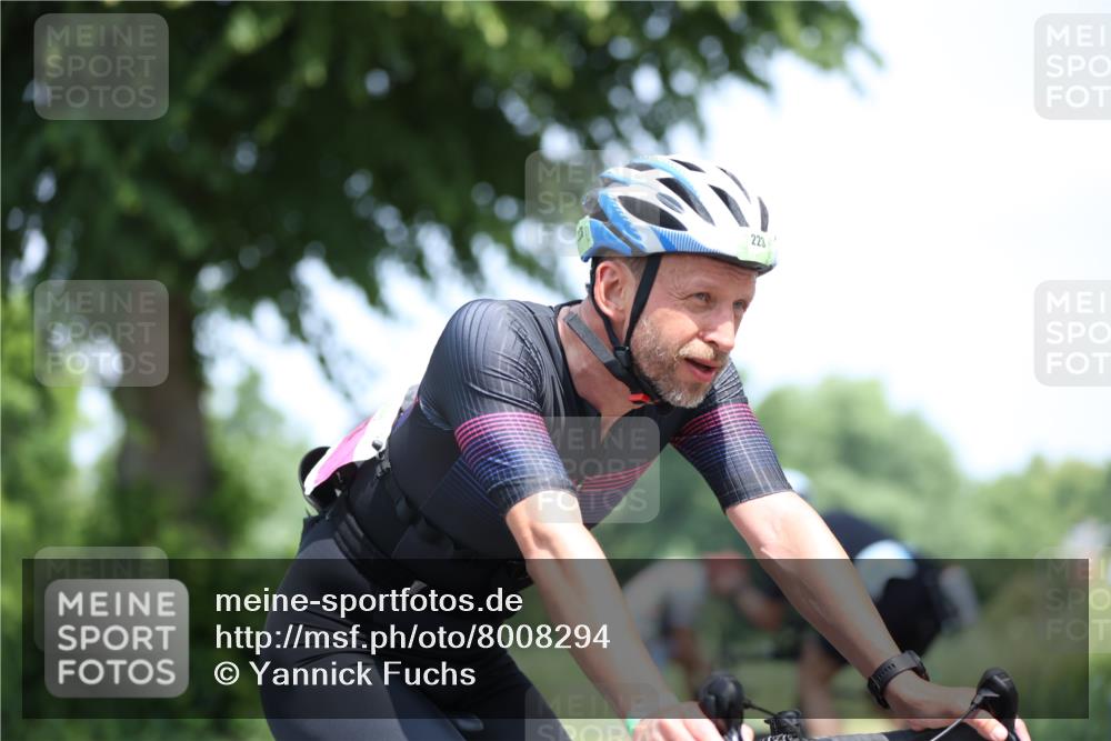 15.06.2025 - 7 Türme Triathlon Yannick Fuchs http://msf.ph/oto/8008294 15.06.2025 12:41:46 Radfahren 223, 455, 475 meine-sportfotos.de