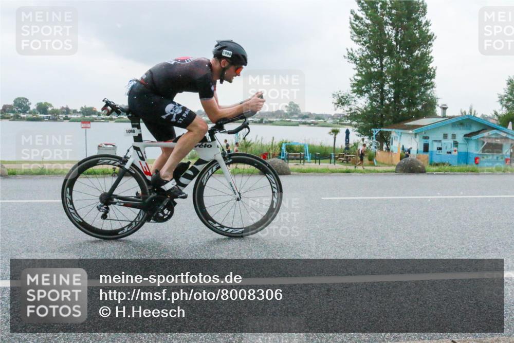 21.06.2025 - 27. Vierlanden-Triathlon H.Heesch http://msf.ph/oto/8008306 15.06.2025 13:27:06 Radfahren 1098, 1134, 1140, 1273 meine-sportfotos.de