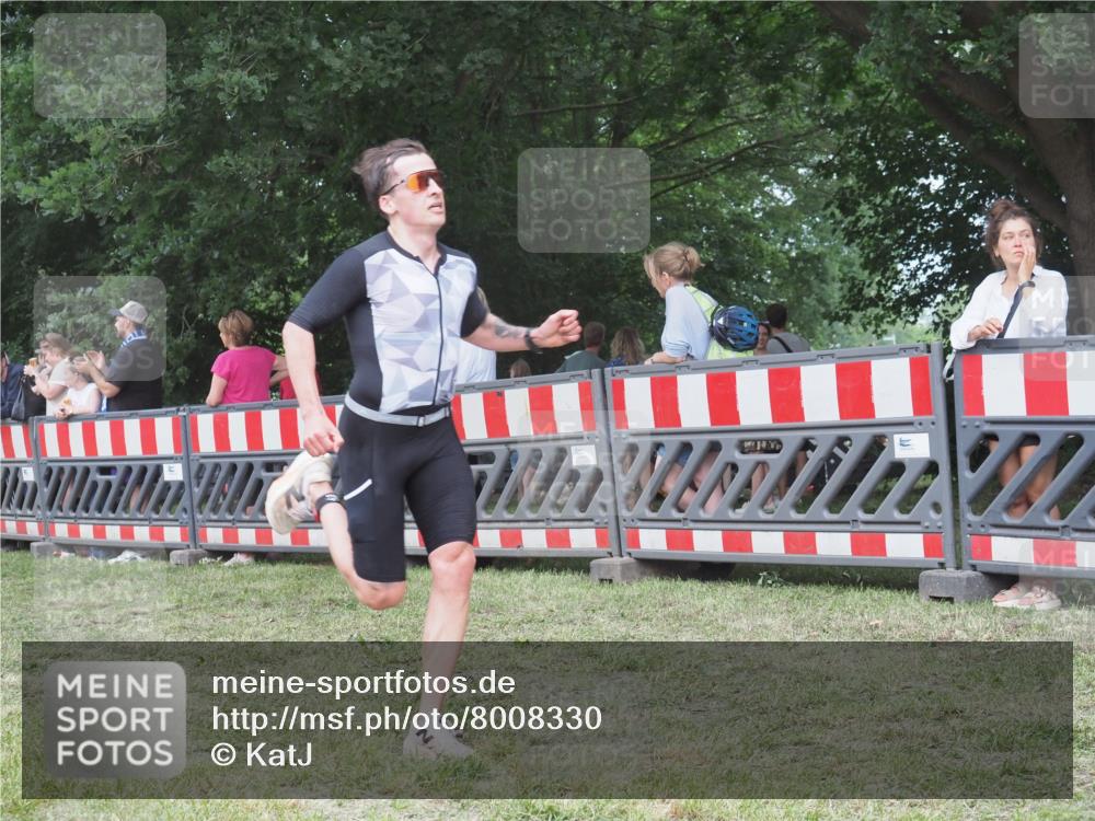 21.06.2025 - 27. Vierlanden-Triathlon KatJ http://msf.ph/oto/8008330 15.06.2025 13:02:18 Ziel 73, 727, 755, 1029, 1030, 1031, 1033 meine-sportfotos.de