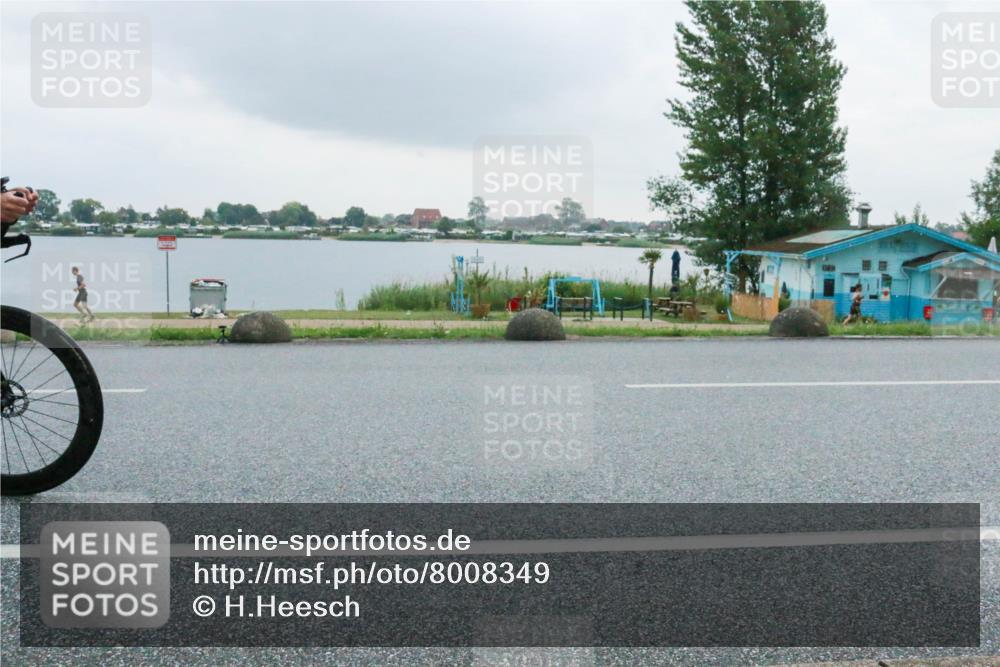 21.06.2025 - 27. Vierlanden-Triathlon H.Heesch http://msf.ph/oto/8008349 15.06.2025 13:27:11 Radfahren 1146, 1155, 1299 meine-sportfotos.de