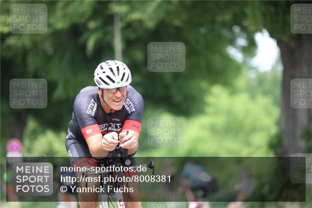 15.06.2025 - 7 Türme Triathlon Yannick Fuchs http://msf.ph/oto/8008381 15.06.2025 13:22:35 Radfahren 301, 356, 491 meine-sportfotos.de