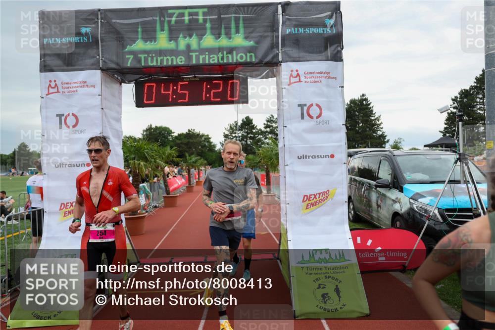 15.06.2025 - 7 Türme Triathlon Michael Strokosch http://msf.ph/oto/8008413 15.06.2025 14:51:20 Ziel 244, 254, 552, 856 meine-sportfotos.de