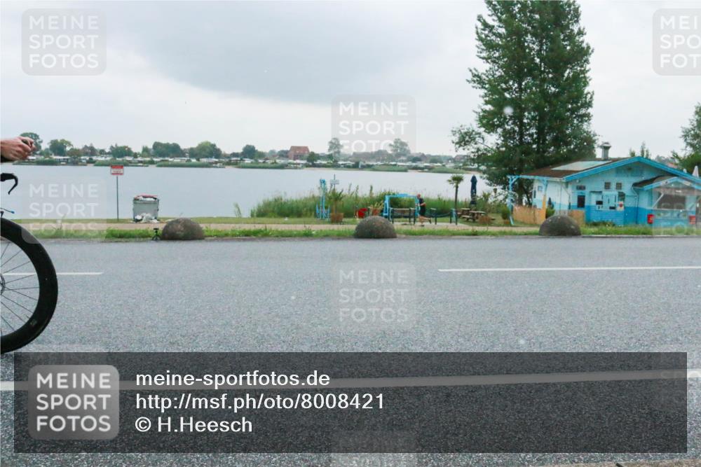 21.06.2025 - 27. Vierlanden-Triathlon H.Heesch http://msf.ph/oto/8008421 15.06.2025 13:27:17 Radfahren 1119, 1146 meine-sportfotos.de