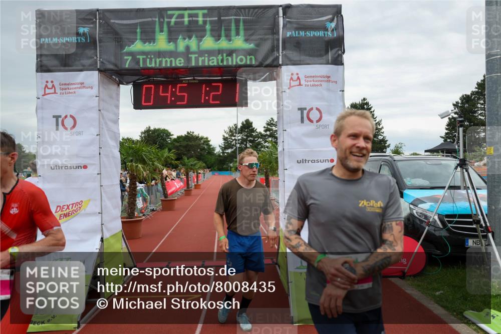 15.06.2025 - 7 Türme Triathlon Michael Strokosch http://msf.ph/oto/8008435 15.06.2025 14:51:21 Ziel 244, 254, 552, 856 meine-sportfotos.de