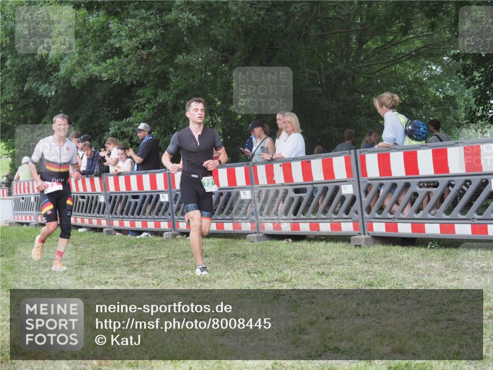 21.06.2025 - 27. Vierlanden-Triathlon KatJ http://msf.ph/oto/8008445 15.06.2025 13:02:21 Ziel 73, 137, 727, 1029, 1030, 1031, 1033 meine-sportfotos.de