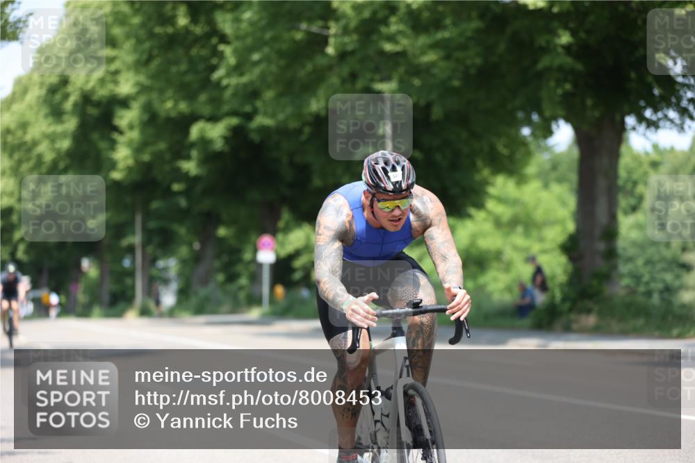 15.06.2025 - 7 Türme Triathlon Yannick Fuchs http://msf.ph/oto/8008453 15.06.2025 12:42:17 Radfahren 263, 297, 556, 571, 611, 645 meine-sportfotos.de