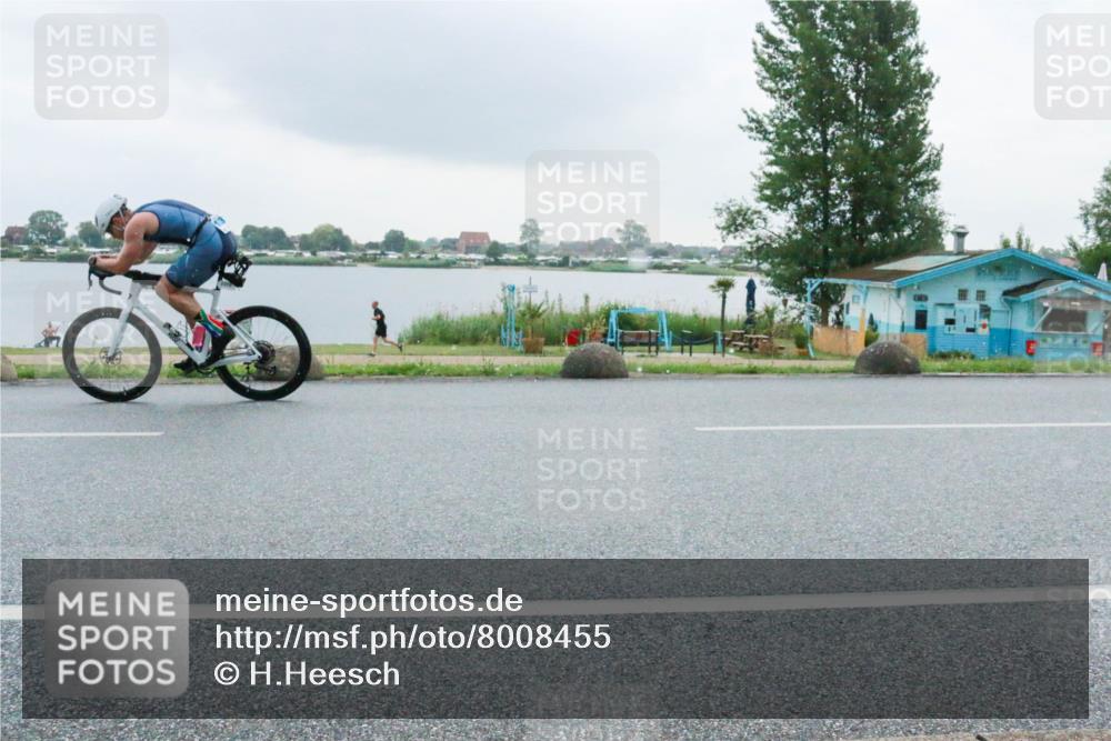 21.06.2025 - 27. Vierlanden-Triathlon H.Heesch http://msf.ph/oto/8008455 15.06.2025 13:27:20 Radfahren 1119, 1317 meine-sportfotos.de