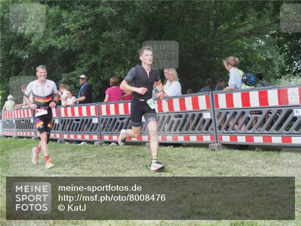 21.06.2025 - 27. Vierlanden-Triathlon KatJ http://msf.ph/oto/8008476 15.06.2025 13:02:21 Ziel 73, 137, 727, 1029, 1030, 1031, 1033 meine-sportfotos.de
