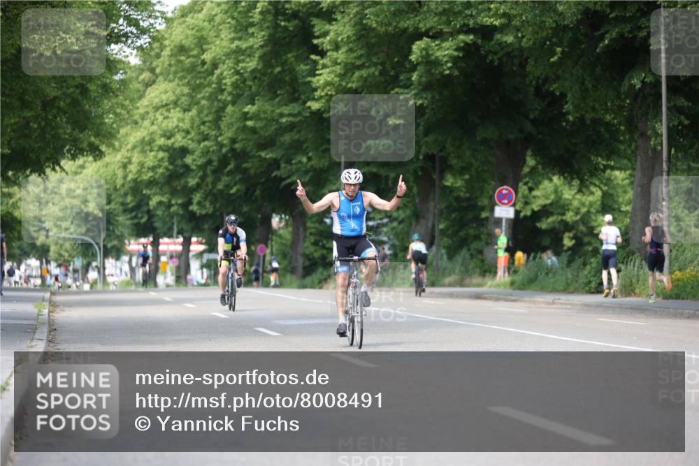 15.06.2025 - 7 Türme Triathlon Yannick Fuchs http://msf.ph/oto/8008491 15.06.2025 13:22:47 Radfahren 661, 766 meine-sportfotos.de
