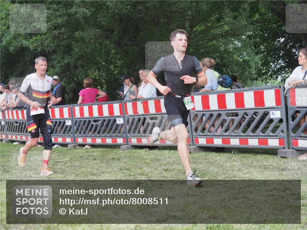 21.06.2025 - 27. Vierlanden-Triathlon KatJ http://msf.ph/oto/8008511 15.06.2025 13:02:22 Ziel 73, 137, 727, 1029, 1030, 1031, 1033 meine-sportfotos.de