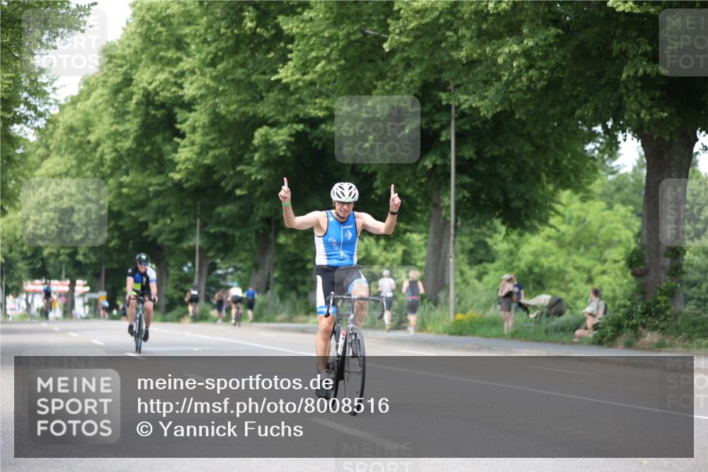 15.06.2025 - 7 Türme Triathlon Yannick Fuchs http://msf.ph/oto/8008516 15.06.2025 13:22:48 Radfahren 661 meine-sportfotos.de