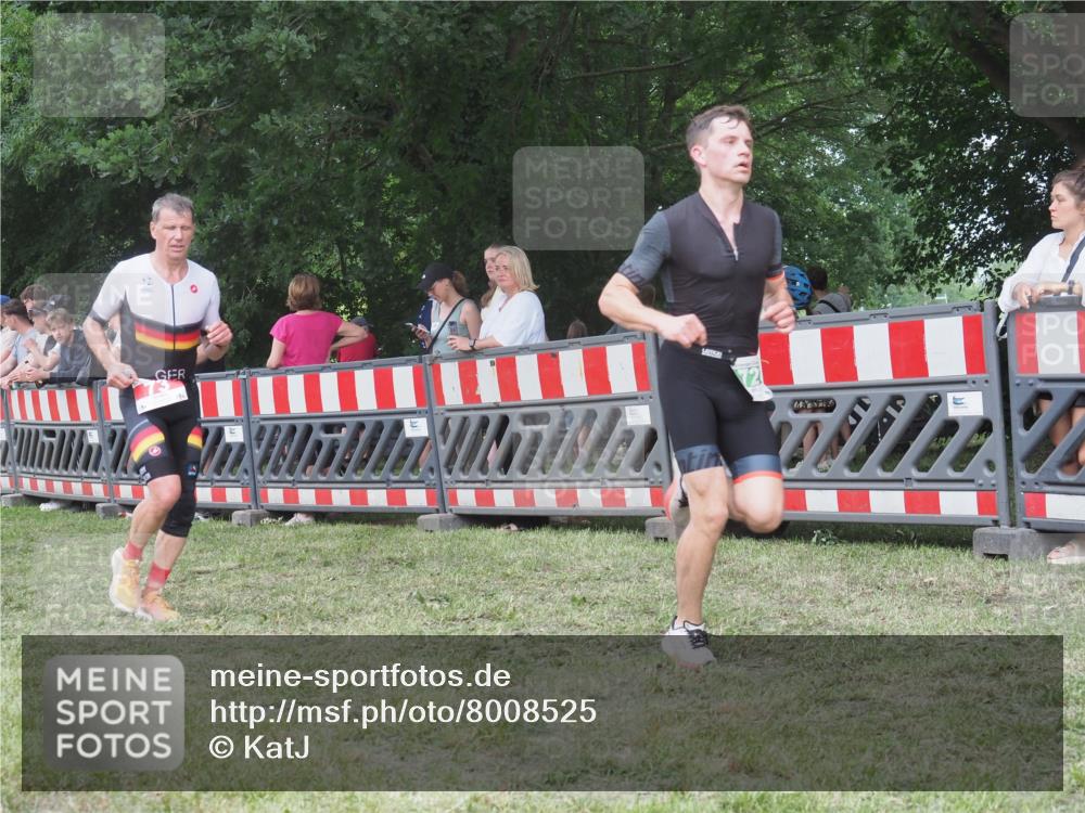 21.06.2025 - 27. Vierlanden-Triathlon KatJ http://msf.ph/oto/8008525 15.06.2025 13:02:22 Ziel 73, 137, 727, 1029, 1030, 1031, 1033 meine-sportfotos.de