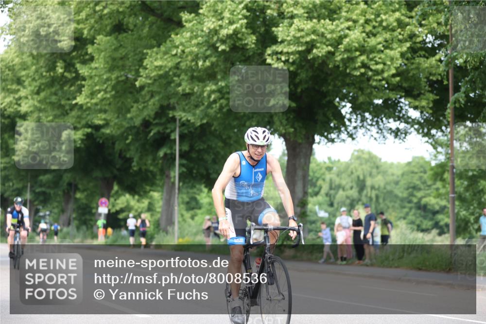 15.06.2025 - 7 Türme Triathlon Yannick Fuchs http://msf.ph/oto/8008536 15.06.2025 13:22:49 Radfahren  meine-sportfotos.de