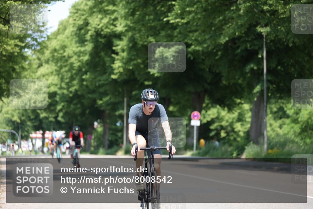 15.06.2025 - 7 Türme Triathlon Yannick Fuchs http://msf.ph/oto/8008542 15.06.2025 12:42:20 Radfahren 263, 297, 337, 556, 571, 611, 645 meine-sportfotos.de