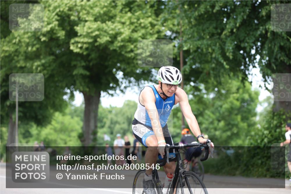 15.06.2025 - 7 Türme Triathlon Yannick Fuchs http://msf.ph/oto/8008546 15.06.2025 13:22:49 Radfahren  meine-sportfotos.de