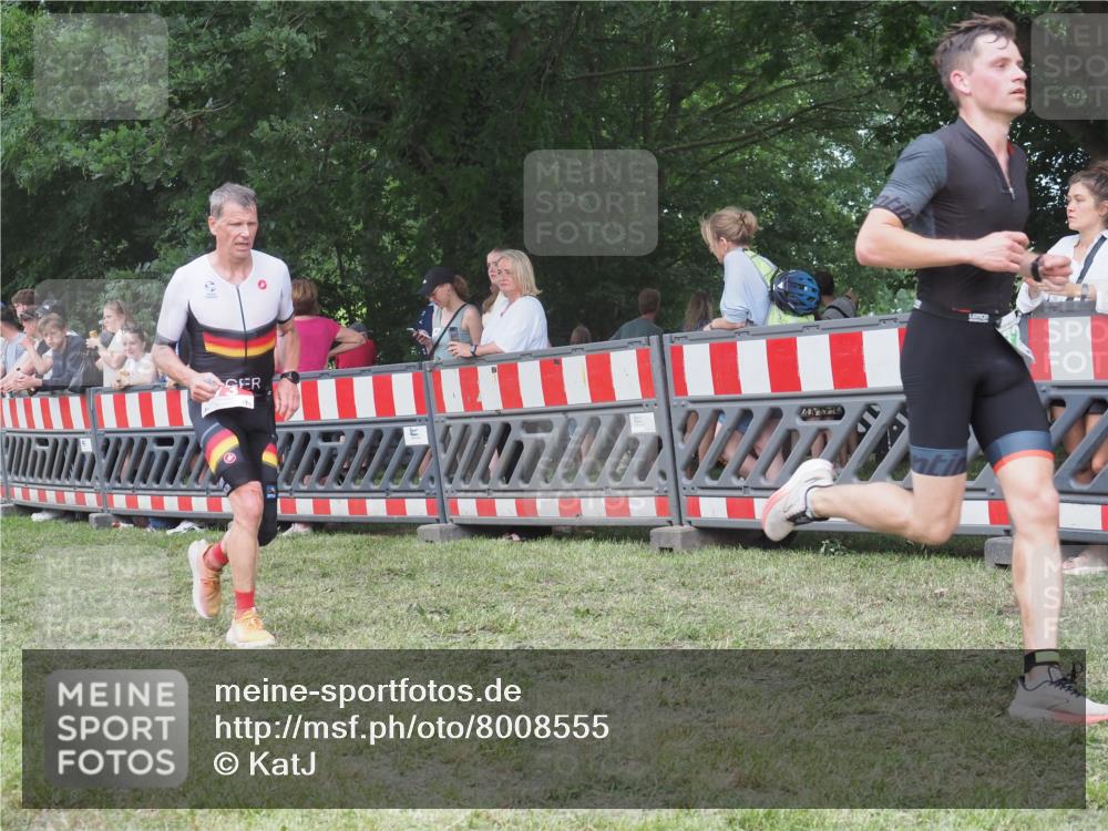 21.06.2025 - 27. Vierlanden-Triathlon KatJ http://msf.ph/oto/8008555 15.06.2025 13:02:22 Ziel 73, 137, 727, 1029, 1030, 1031, 1033 meine-sportfotos.de