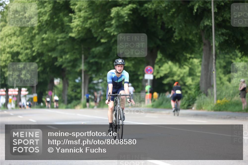 15.06.2025 - 7 Türme Triathlon Yannick Fuchs http://msf.ph/oto/8008580 15.06.2025 13:22:54 Radfahren  meine-sportfotos.de