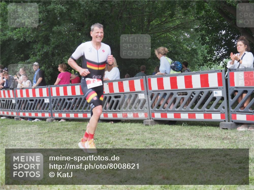 21.06.2025 - 27. Vierlanden-Triathlon KatJ http://msf.ph/oto/8008621 15.06.2025 13:02:23 Ziel 73, 137, 727, 1029, 1030, 1031, 1033 meine-sportfotos.de