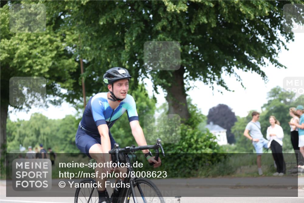 15.06.2025 - 7 Türme Triathlon Yannick Fuchs http://msf.ph/oto/8008623 15.06.2025 13:22:56 Radfahren  meine-sportfotos.de