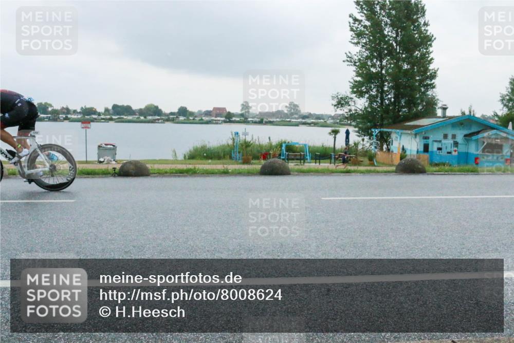 21.06.2025 - 27. Vierlanden-Triathlon H.Heesch http://msf.ph/oto/8008624 15.06.2025 13:27:47 Radfahren 1252, 1258, 1298 meine-sportfotos.de