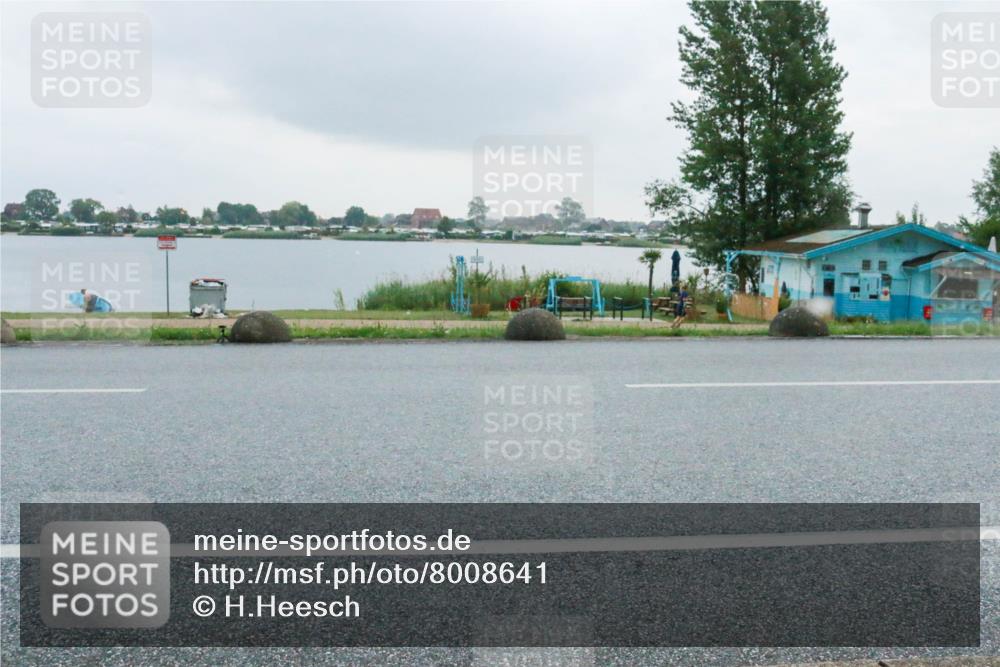 21.06.2025 - 27. Vierlanden-Triathlon H.Heesch http://msf.ph/oto/8008641 15.06.2025 13:27:48 Radfahren 1252, 1298 meine-sportfotos.de