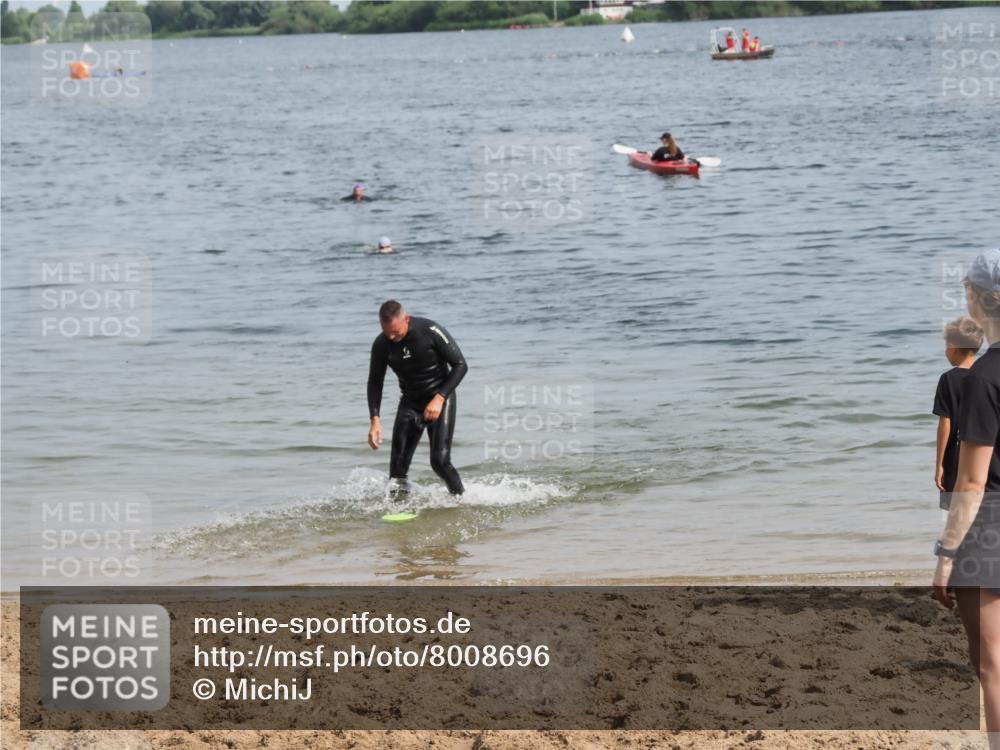 21.06.2025 - 27. Vierlanden-Triathlon MichiJ http://msf.ph/oto/8008696 15.06.2026 10:09:24 Schwimmen  meine-sportfotos.de