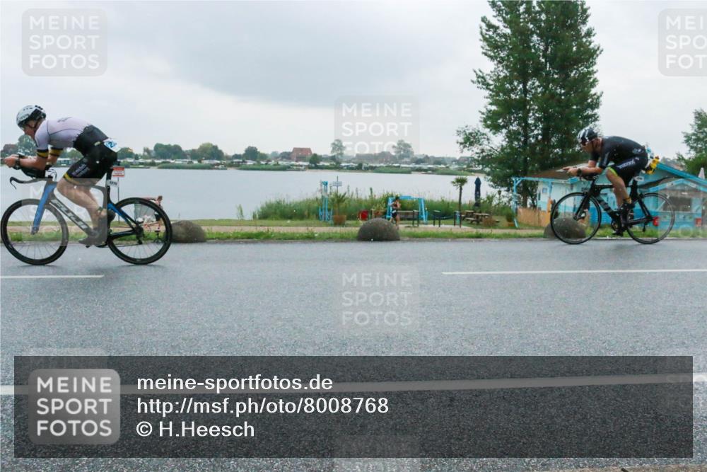 21.06.2025 - 27. Vierlanden-Triathlon H.Heesch http://msf.ph/oto/8008768 15.06.2025 13:27:59 Radfahren 1115, 1232, 1244, 1246, 1251, 1270, 1275, 1295 meine-sportfotos.de
