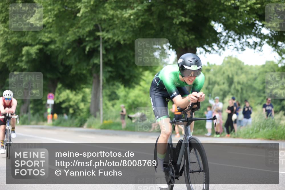 15.06.2025 - 7 Türme Triathlon Yannick Fuchs http://msf.ph/oto/8008769 15.06.2025 13:23:14 Radfahren 594, 1171 meine-sportfotos.de