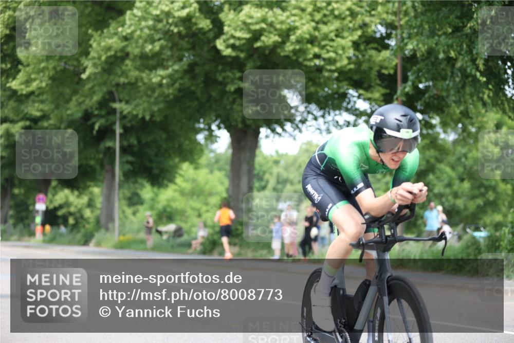 15.06.2025 - 7 Türme Triathlon Yannick Fuchs http://msf.ph/oto/8008773 15.06.2025 13:23:14 Radfahren 594, 1171 meine-sportfotos.de