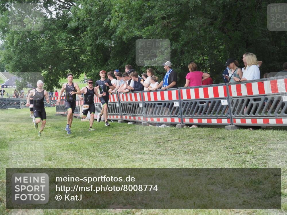 21.06.2025 - 27. Vierlanden-Triathlon KatJ http://msf.ph/oto/8008774 15.06.2025 13:02:27 Ziel 137, 1029, 1030, 1031, 1033 meine-sportfotos.de