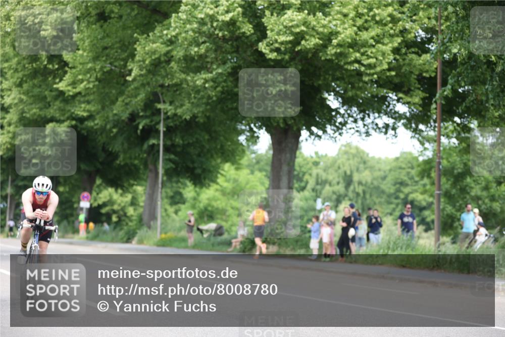 15.06.2025 - 7 Türme Triathlon Yannick Fuchs http://msf.ph/oto/8008780 15.06.2025 13:23:14 Radfahren 594, 1171 meine-sportfotos.de
