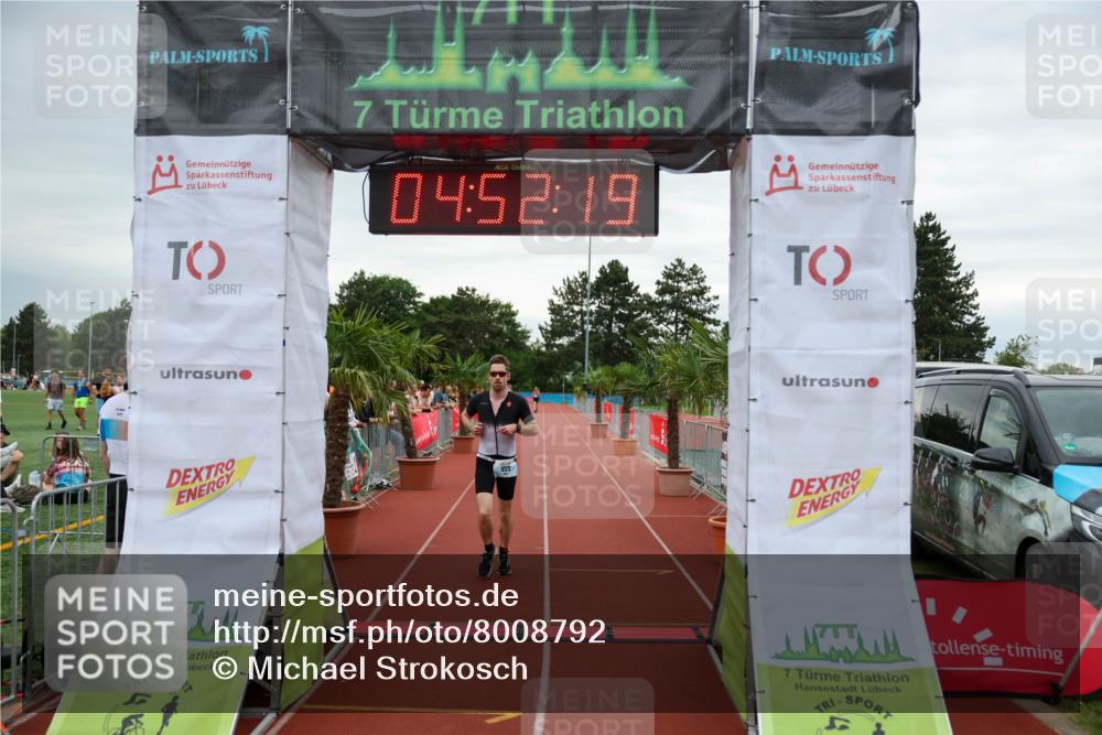 15.06.2025 - 7 Türme Triathlon Michael Strokosch http://msf.ph/oto/8008792 15.06.2025 14:52:19 Ziel 453 meine-sportfotos.de
