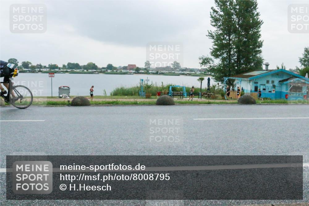 21.06.2025 - 27. Vierlanden-Triathlon H.Heesch http://msf.ph/oto/8008795 15.06.2025 13:28:00 Radfahren 1115, 1232, 1244, 1246, 1251, 1270, 1275, 1295 meine-sportfotos.de