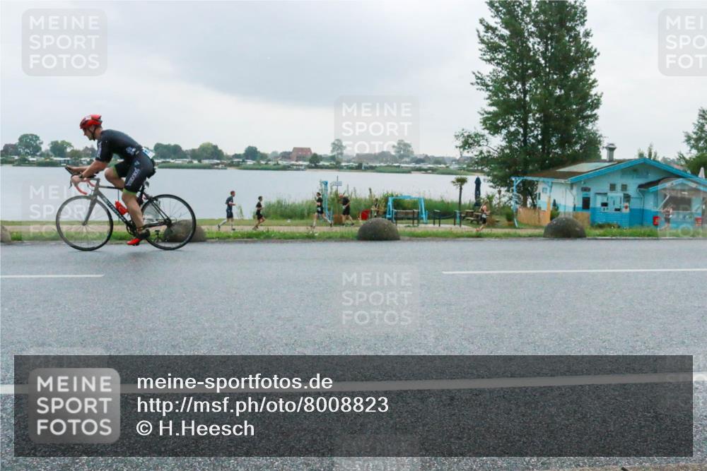 21.06.2025 - 27. Vierlanden-Triathlon H.Heesch http://msf.ph/oto/8008823 15.06.2025 13:28:04 Radfahren 1115, 1251, 1270, 1275, 1294, 1295 meine-sportfotos.de