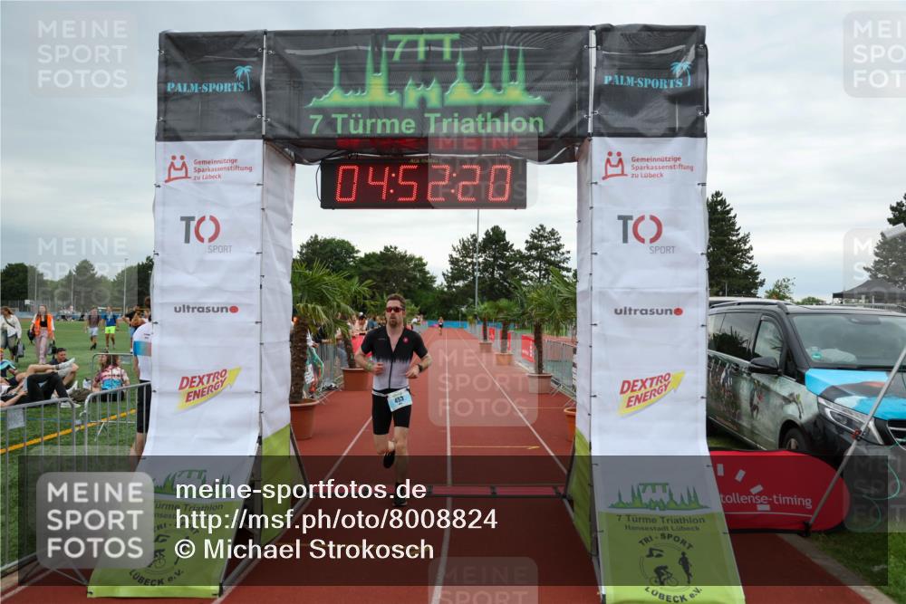 15.06.2025 - 7 Türme Triathlon Michael Strokosch http://msf.ph/oto/8008824 15.06.2025 14:52:20 Ziel 453 meine-sportfotos.de