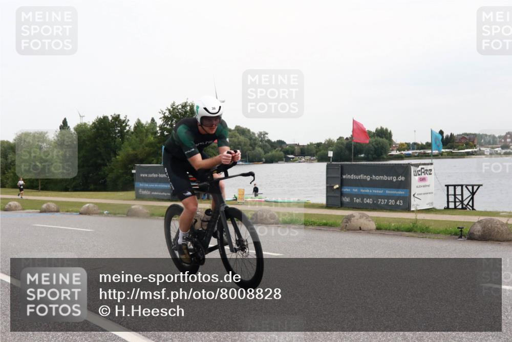 15.06.2025 - 27. Vierlanden-Triathlon H.Heesch http://msf.ph/oto/8008828 15.06.2025 10:50:25 Radfahren 36, 50 meine-sportfotos.de
