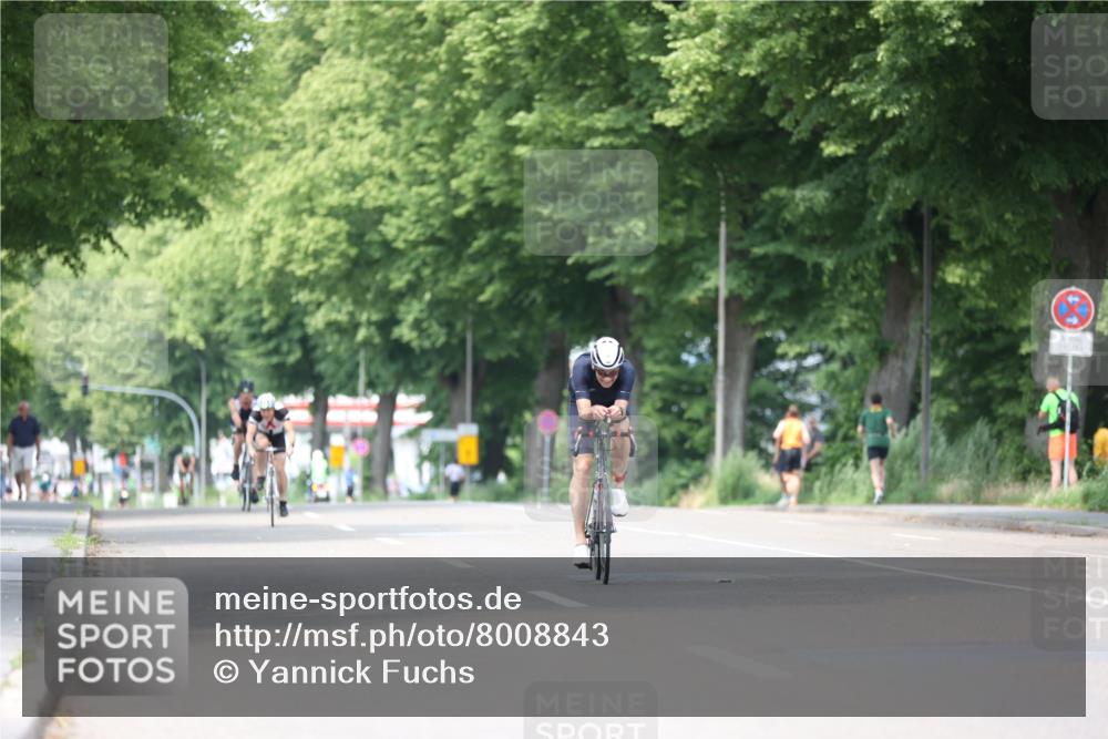 15.06.2025 - 7 Türme Triathlon Yannick Fuchs http://msf.ph/oto/8008843 15.06.2025 13:23:33 Radfahren 451, 580 meine-sportfotos.de