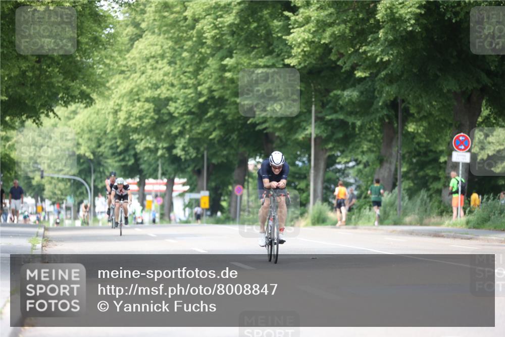 15.06.2025 - 7 Türme Triathlon Yannick Fuchs http://msf.ph/oto/8008847 15.06.2025 13:23:33 Radfahren 451, 580 meine-sportfotos.de