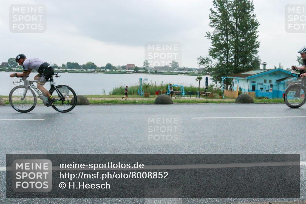 21.06.2025 - 27. Vierlanden-Triathlon H.Heesch http://msf.ph/oto/8008852 15.06.2025 13:28:14 Radfahren 1136, 1259, 1263, 1271 meine-sportfotos.de