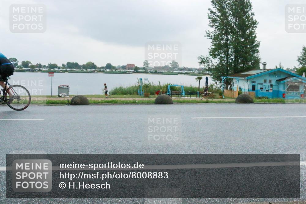 21.06.2025 - 27. Vierlanden-Triathlon H.Heesch http://msf.ph/oto/8008883 15.06.2025 13:28:17 Radfahren 1259, 1271, 1313 meine-sportfotos.de