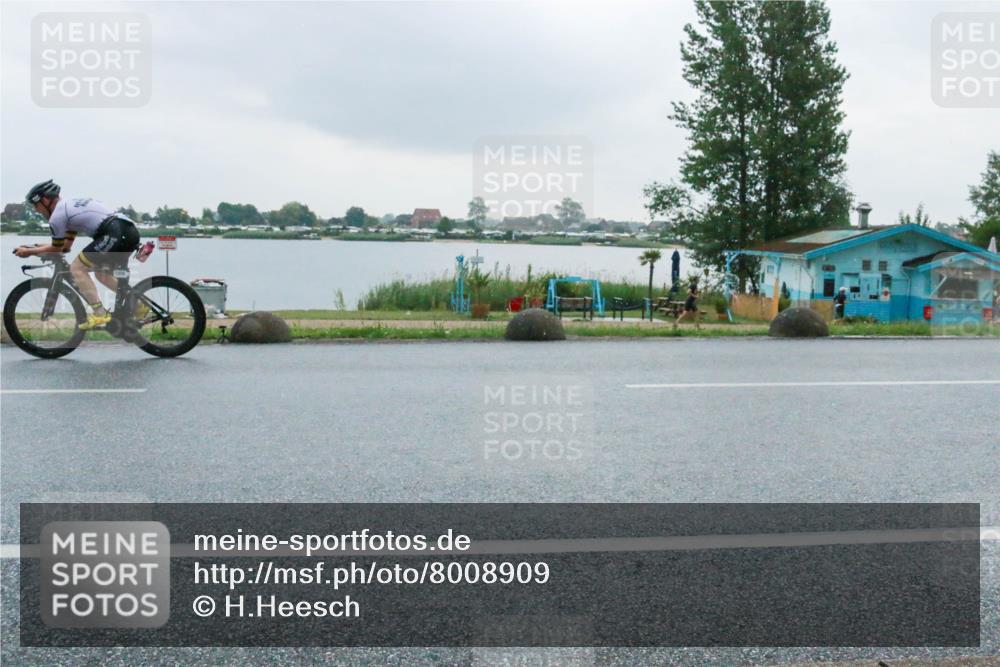 21.06.2025 - 27. Vierlanden-Triathlon H.Heesch http://msf.ph/oto/8008909 15.06.2025 13:28:31 Radfahren 1274 meine-sportfotos.de