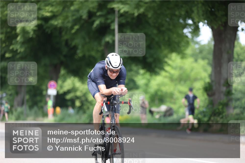 15.06.2025 - 7 Türme Triathlon Yannick Fuchs http://msf.ph/oto/8008924 15.06.2025 13:23:35 Radfahren 451, 580 meine-sportfotos.de